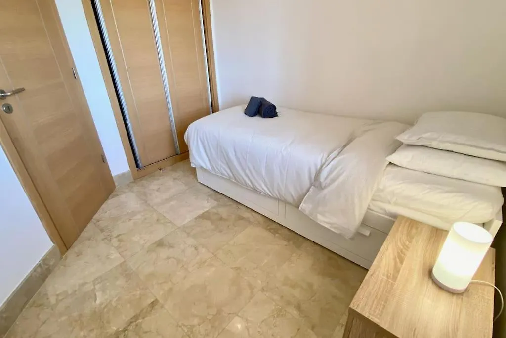 2-Bedroom Apt In Newtown W Pool Albufeira Apartment