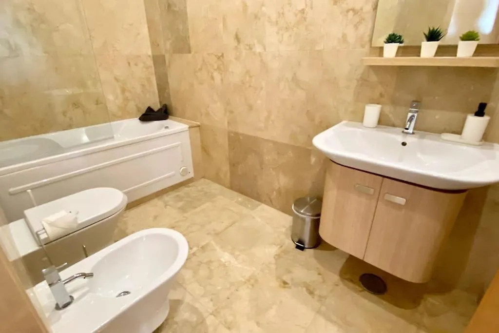 2-Bedroom Apt In Newtown W Pool Albufeira