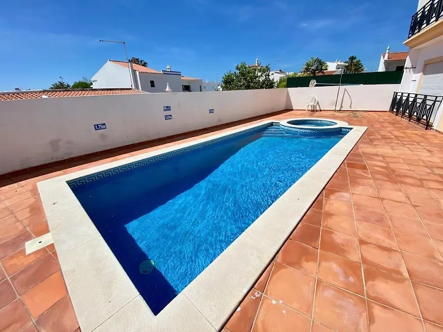 2-Bedroom Apt In Newtown W Pool Albufeira Portugal