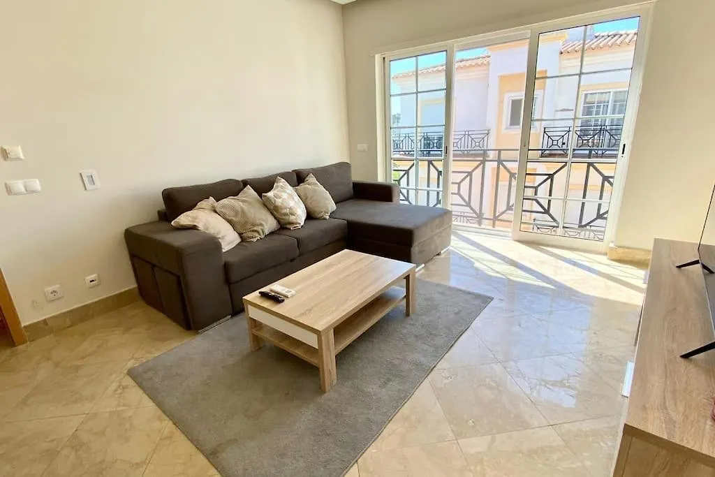2-Bedroom Apt In Newtown W Pool Albufeira
