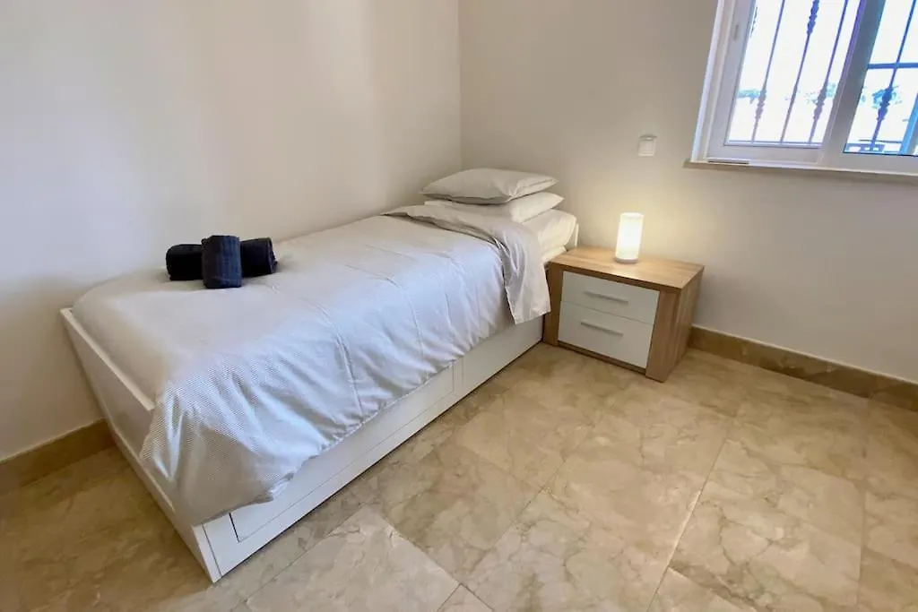 Apartment 2-Bedroom Apt In Newtown W Pool Albufeira